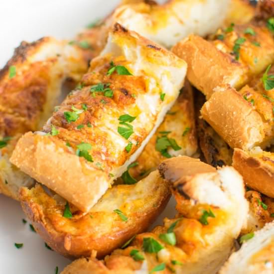 Cheesy Ranch Garlic Bread