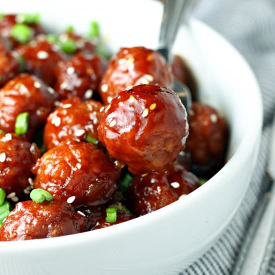 Slow Cooker Peach Glazed Meatballs