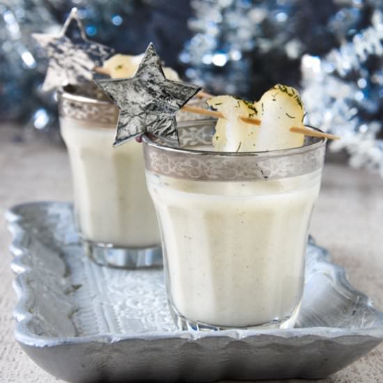 Cauliflower and vanilla soup