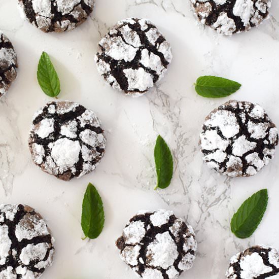 Mint Chocolate Crinkle Cookies