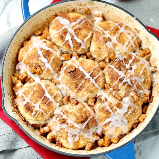 Skillet Apple Pie Dessert Biscuits