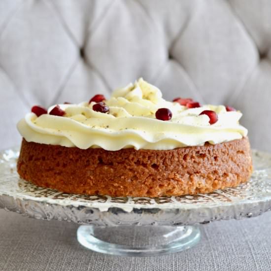 Winter Pomegranate Spice Cake