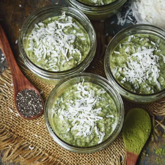 Low-Carb CoconutMatcha Chia Pudding
