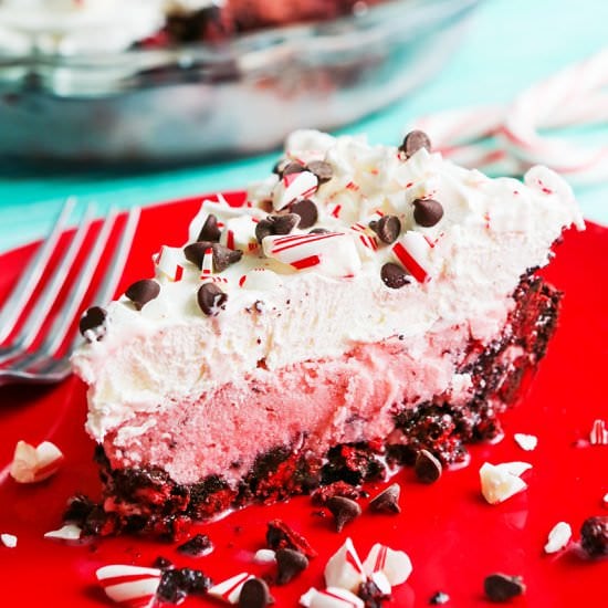 Frozen Peppermint Mikshake Pie
