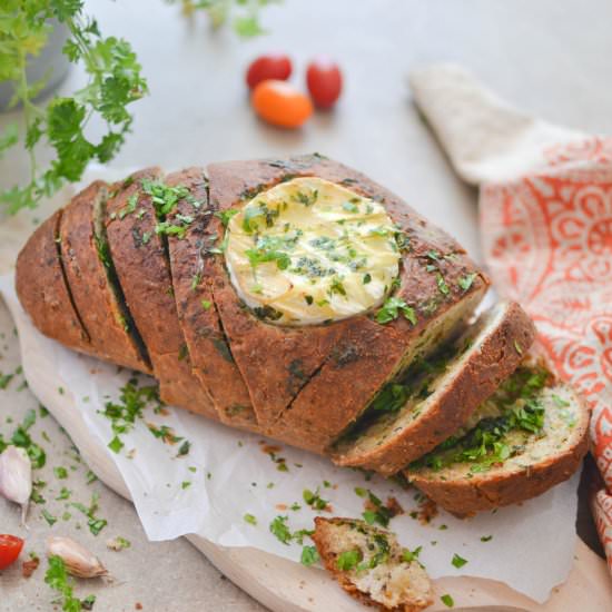 Garlic bread baked  with camembert