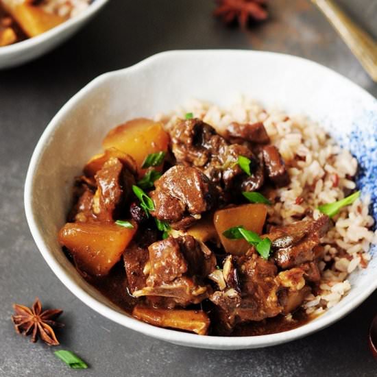 Spicy Lamb Stew with Daikon