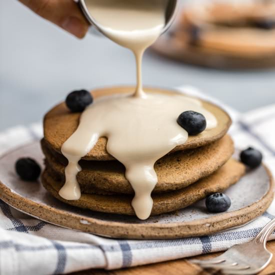 Fluffy Gingerbread Pancakes