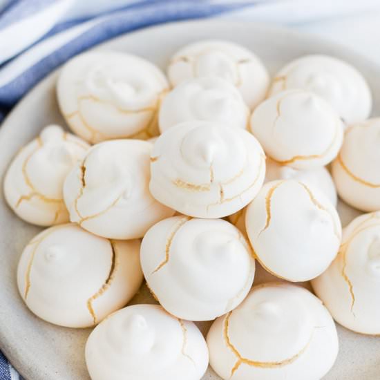 Vanilla Meringue Cookies