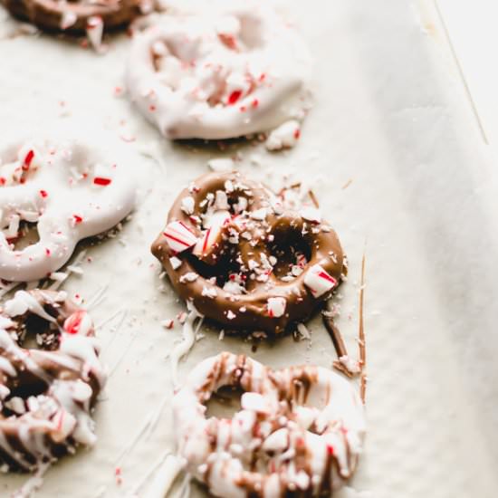 Chocolate Peppermint Pretzels