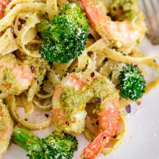 Pesto Shrimp Fettuccini