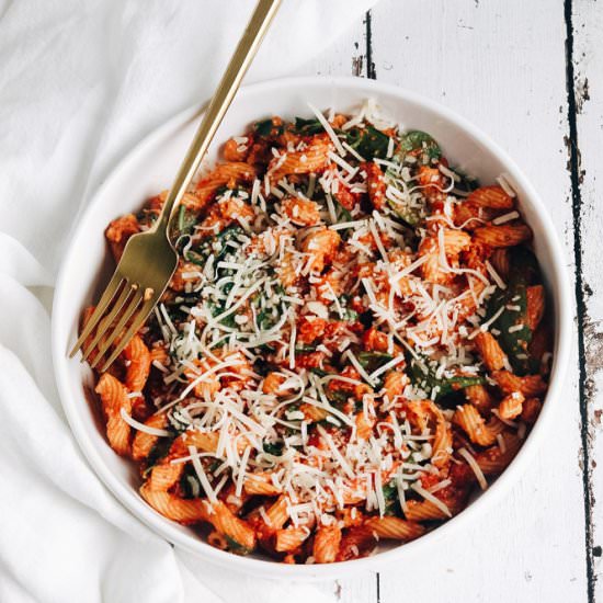 Roasted Garlic Tomato Pasta