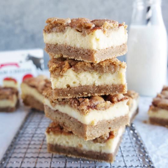 Snickerdoodle Cheesecake Bars