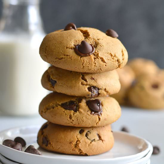 Almond Flour Chocolate Chip Cookies