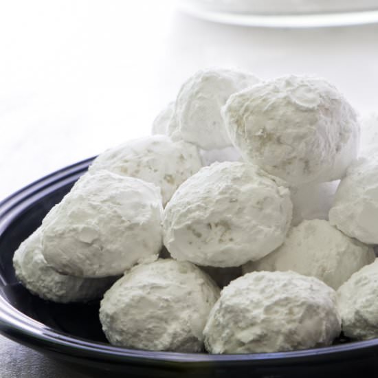Italian wedding cookies
