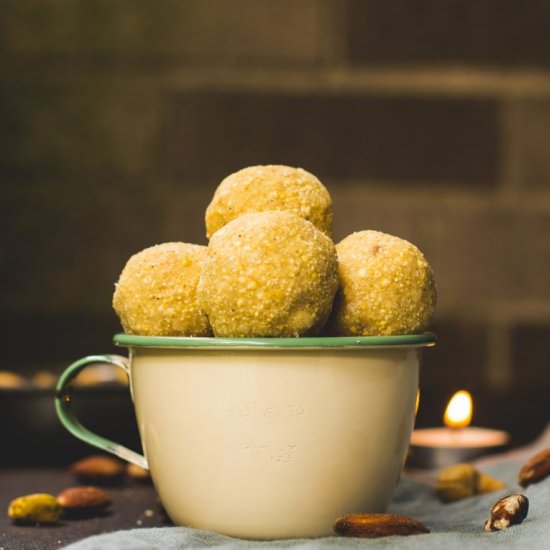 MAA LADDU | ROASTED GRAM DAL LADDU