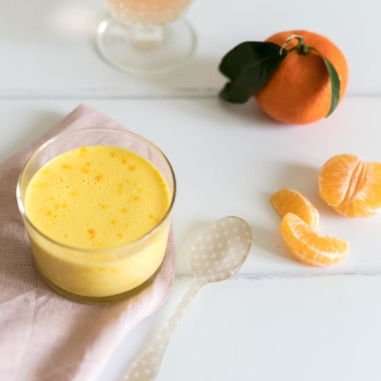 Saffron panna cottas