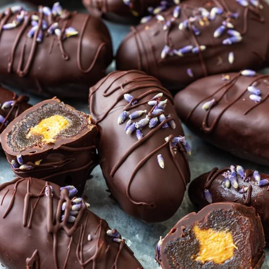 peanut butter chocolate dates