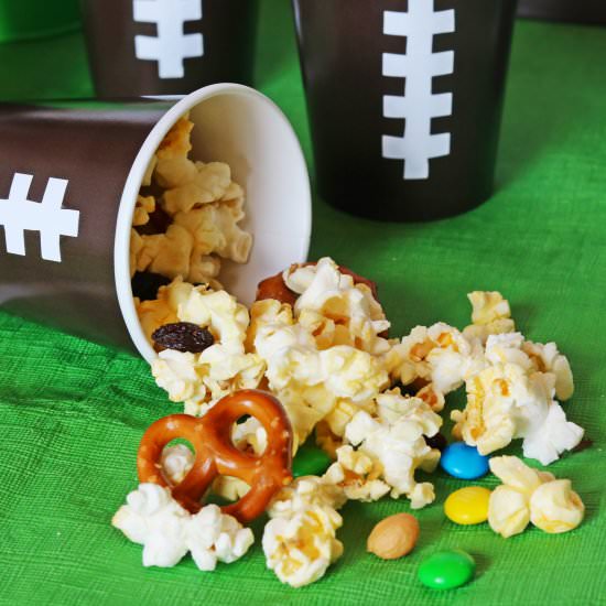 2-Minute Sweet & Salty Snack Mix