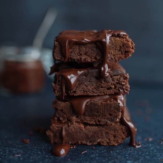 The BEST vegan gluten-free Brownies