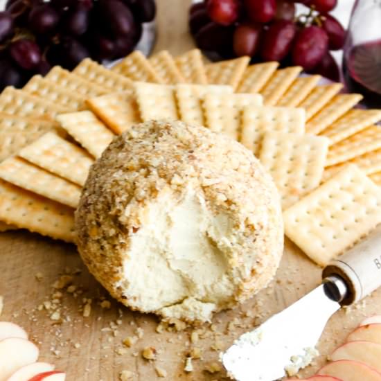 Easy Vegan Cheeseball