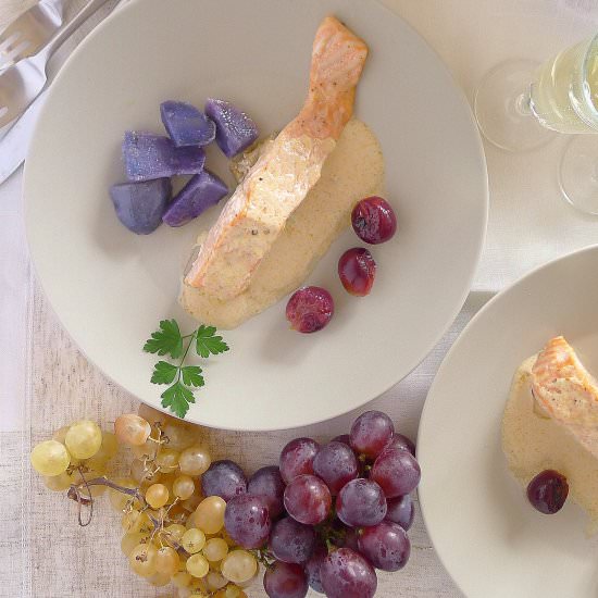 Roast Salmon with Cava Sauce