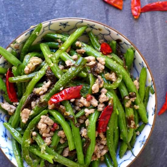 Dry fried green beans
