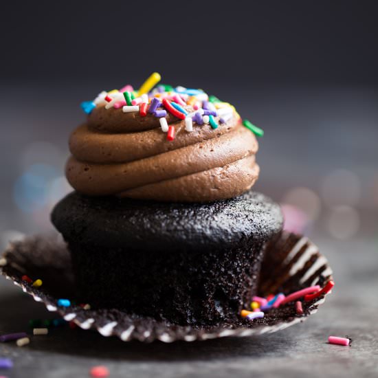 blackout chocolate cupcakes