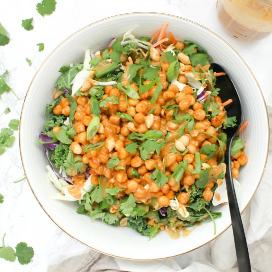 Crunchy Chickpea Kale Salad