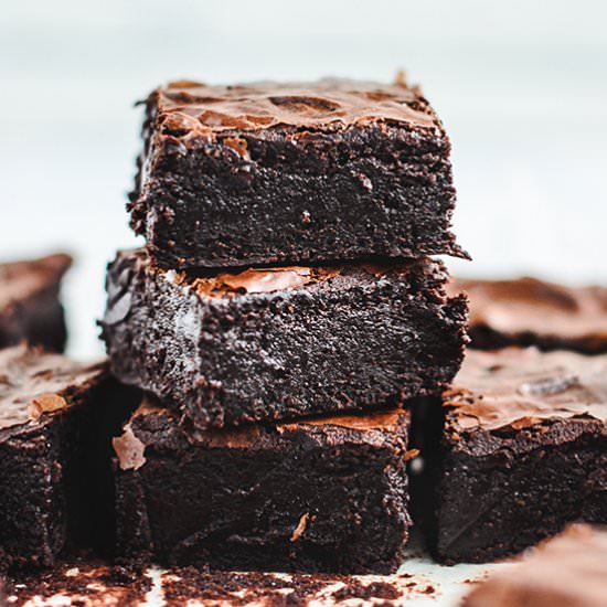 THE ULTIMATE FUDGY BROWNIES