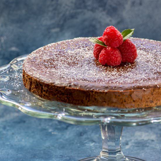 Chocolate Red Wine Fudge Cake