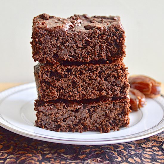 Healthy Date Brownies