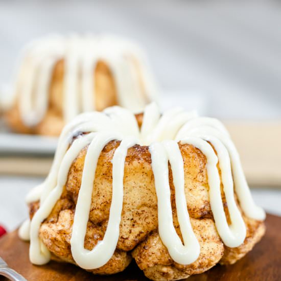 Cinnamon Sugar Pull-Apart Bread