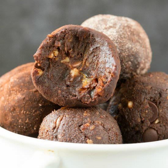 Whole30 Energy Balls