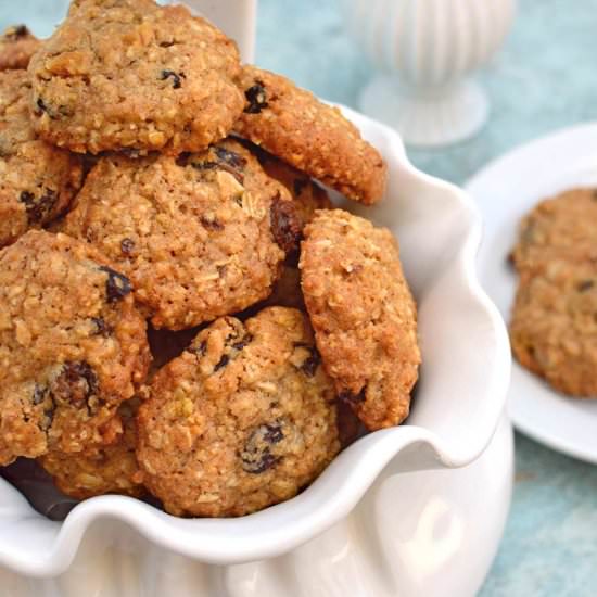 Oatmeal Raisin Cookies