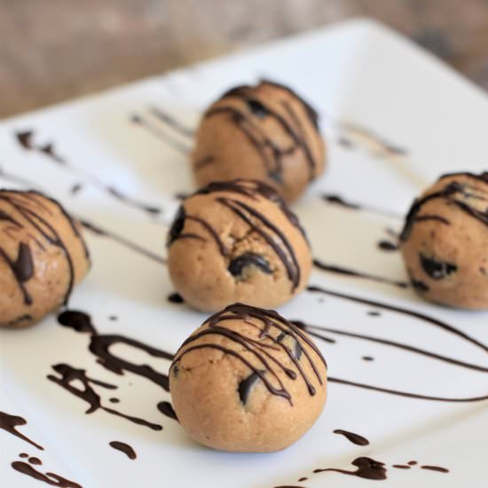 Chocolate Chip Cookie Dough Bites