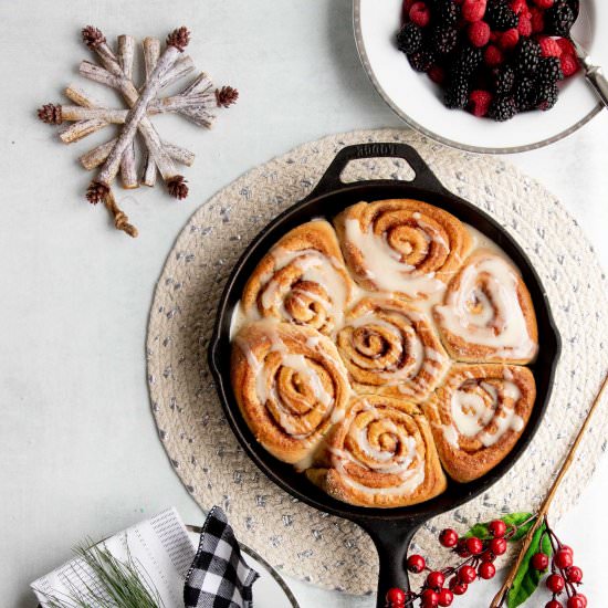 Make-Ahead Vegan Cinnamon Rolls