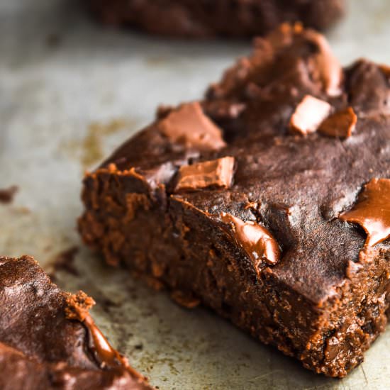 Flourless Black Bean Avo Brownies