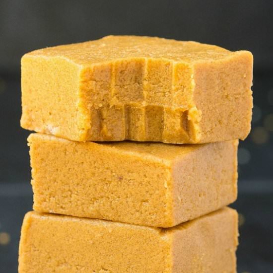 Low Carb Peanut Butter Bars