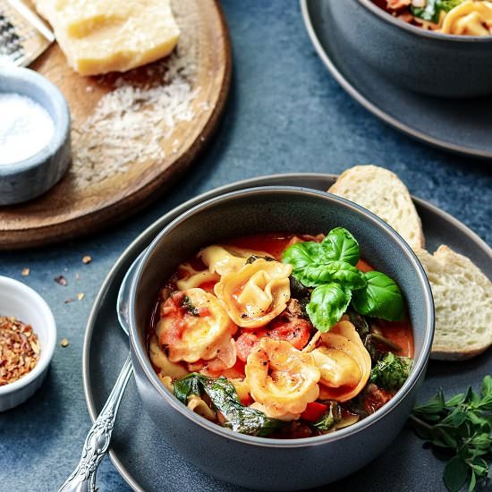 tuscan tortellini vegetable soup