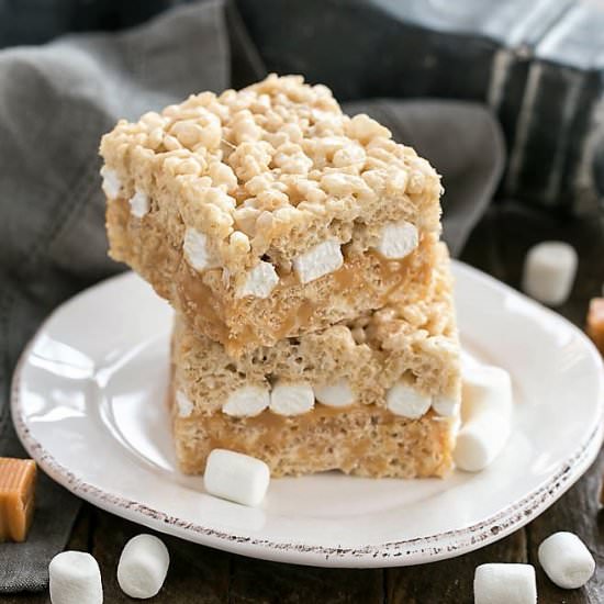 Caramel Stuffed Rice Krispie Treats