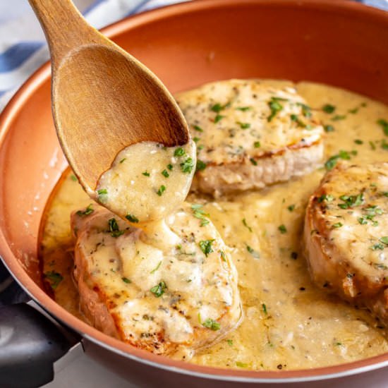 Easy skillet pork chops with gravy