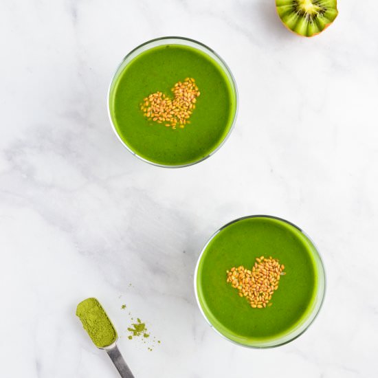 Mango Kiwi Kale Smoothie