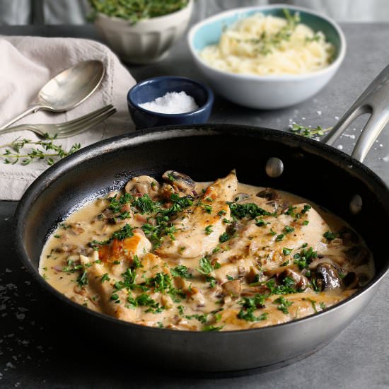 Chicken in white wine sauce