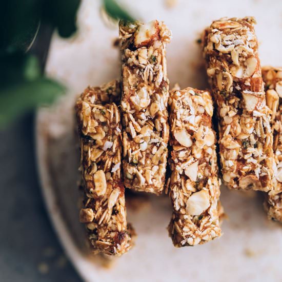 Caramel Nut Hemp Granola Bars