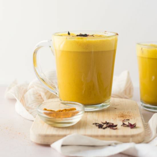Vegan Turmeric Latte