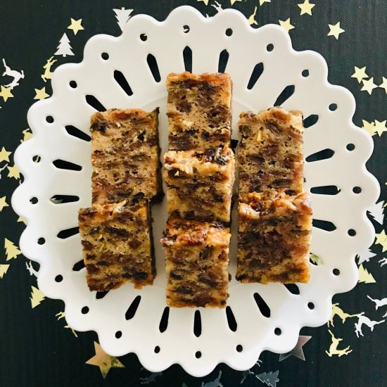Easy Four Ingredient Fruit Cake
