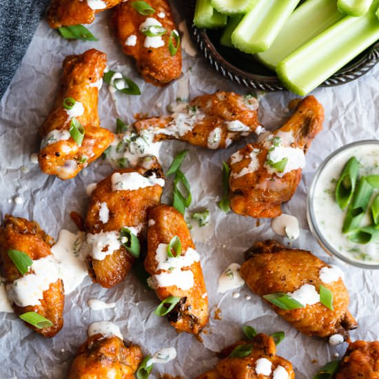 Baked Garlic Buffalo Chicken Wings