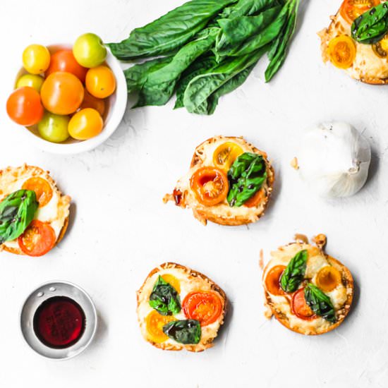 Caprese bagels