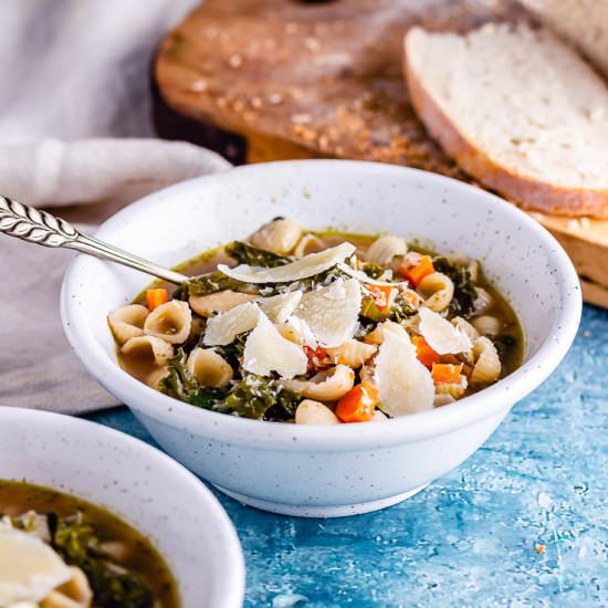 Veggie Pesto Pasta Soup with Kale