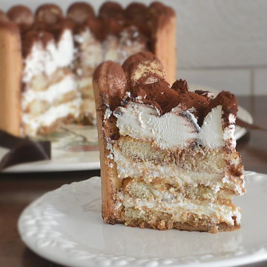 Tiramisu Cake